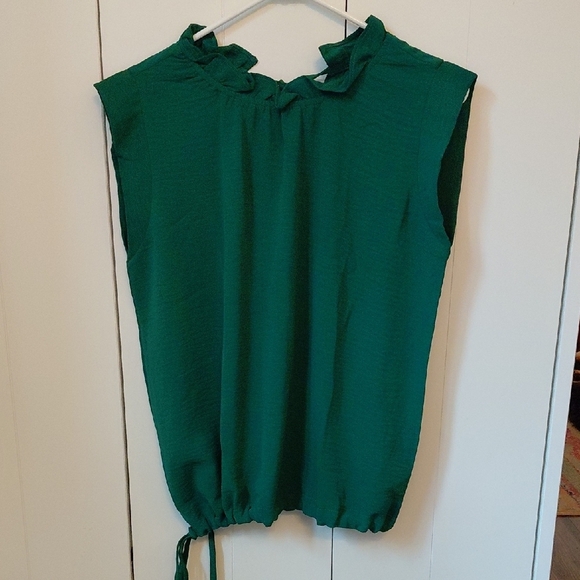 Tops - Green Sleeveless Ruffled Blouse with Mandarin Collar